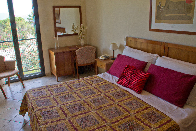 Cesi & Hotel
